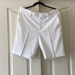 J.LINDEBERG Classic White Women’s Shorts. Size M.